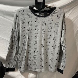 Peanuts Gray Snoopy Graphic Two Piece Pyjama Set.  Never worn.